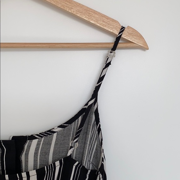 Guess Striped Jumpsuit - Picture 5 of 9